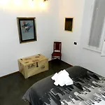 2nd Floor - 5 Terre 아파트