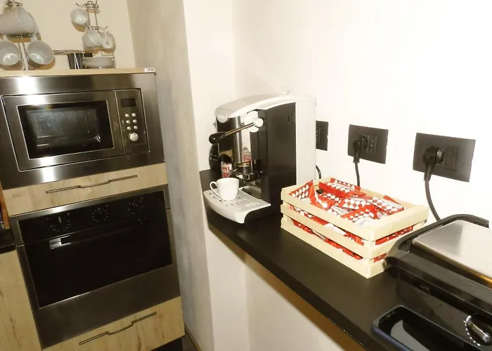 2nd Floor - 5 Terre Appartement