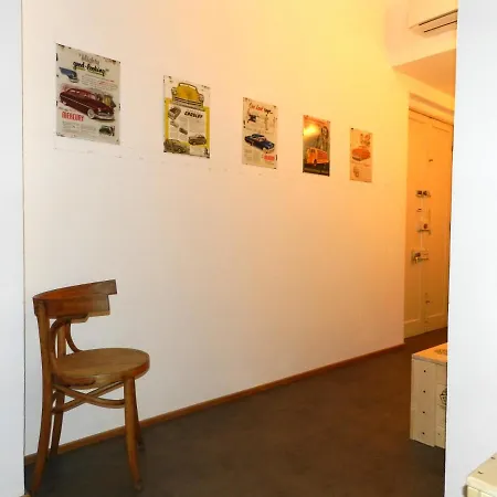 2nd Floor - 5 Terre *